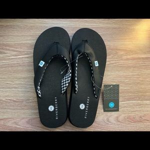 COPY - Riverberry Yoga Flip Flops Size 11
